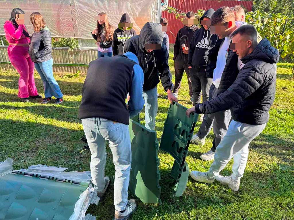 Κάδοι οικιακής κομποστοποίησης από τον Δήμο Φλώρινας στο 1ο Εργαστηριακό Κέντρο Φλώρινας